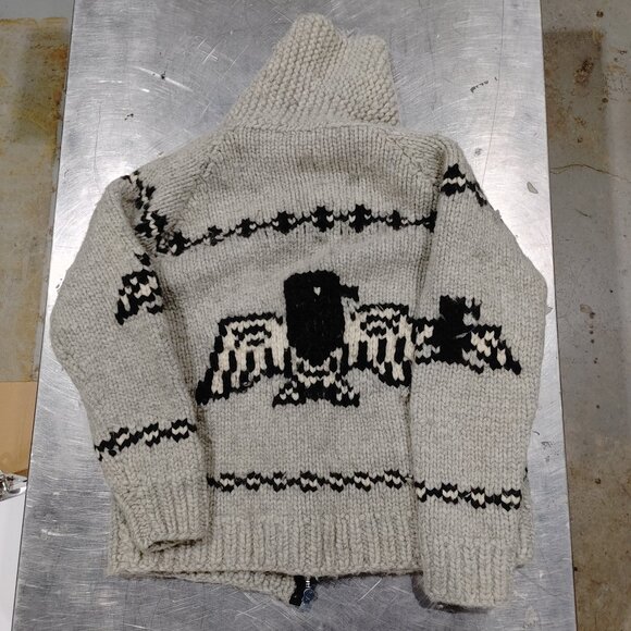 100% Wool Women's Zip-up Grey Sweater with Black/White Pattern - Picture 2 of 2